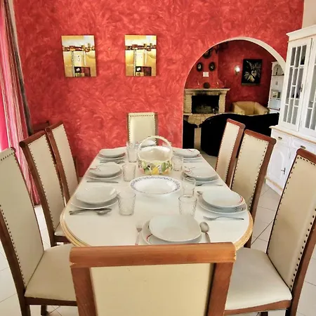 Paraiso Da Maria 5 Quartos Duas Salas, Jardim, Piscina, Varanda Com Churrasqueira E Wifi אולוס די אגווה