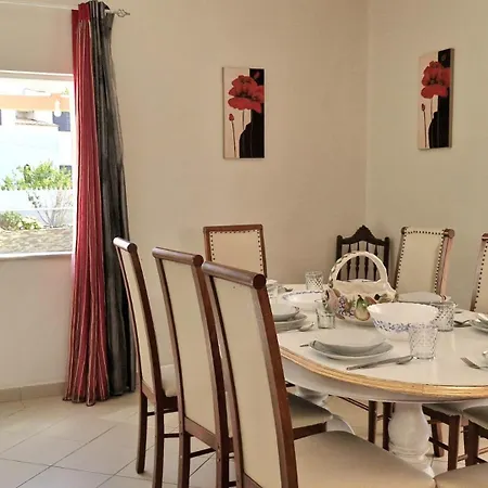 Paraiso Da Maria 5 Quartos Duas Salas, Jardim, Piscina, Varanda Com Churrasqueira E Wifi * אולוס די אגווה