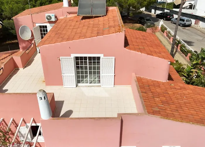 Villa Paraiso Da Maria 5 Quartos Duas Salas, Jardim, Piscina, Varanda Com Churrasqueira E Wifi Olhos de Agua (Albufeira)