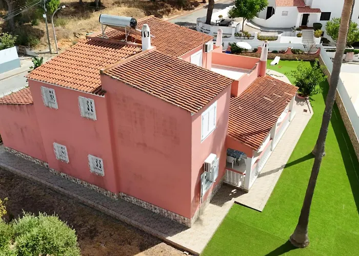 Paraiso Da Maria 5 Quartos Duas Salas, Jardim, Piscina, Varanda Com Churrasqueira E Wifi Olhos de Agua (Albufeira)