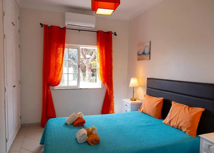 Villa Paraiso Da Maria 5 Quartos Duas Salas, Jardim, Piscina, Varanda Com Churrasqueira E Wifi *