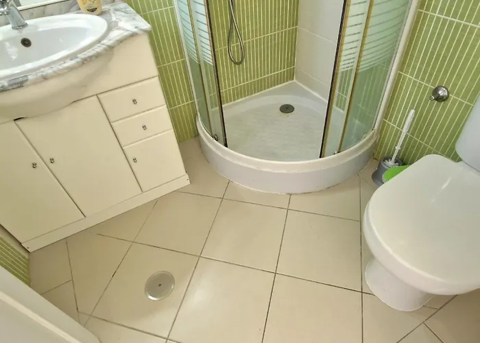 Paraiso Da Maria 5 Quartos Duas Salas, Jardim, Piscina, Varanda Com Churrasqueira E Wifi Olhos de Agua (Albufeira)
