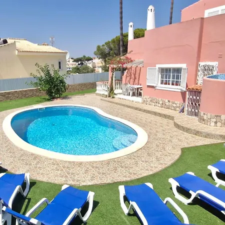 Paraiso Da Maria 5 Quartos Duas Salas, Jardim, Piscina, Varanda Com Churrasqueira E Wifi *