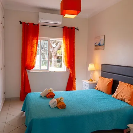 Paraiso Da Maria 5 Quartos Duas Salas, Jardim, Piscina, Varanda Com Churrasqueira E Wifi * Olhos de Agua (Albufeira)