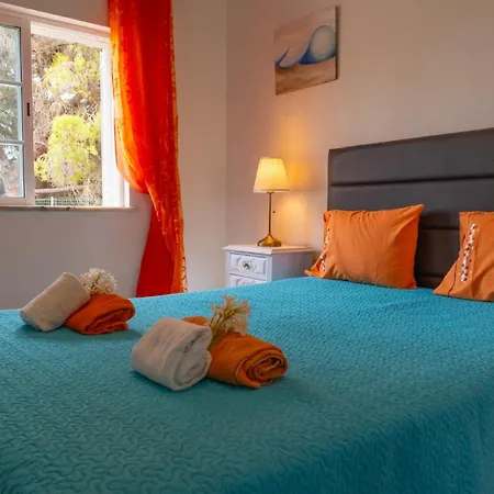 Paraiso Da Maria 5 Quartos Duas Salas, Jardim, Piscina, Varanda Com Churrasqueira E Wifi * Olhos de Agua (Albufeira)