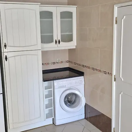 Paraiso Da Maria 5 Quartos Duas Salas, Jardim, Piscina, Varanda Com Churrasqueira E Wifi Olhos de Agua (Albufeira)