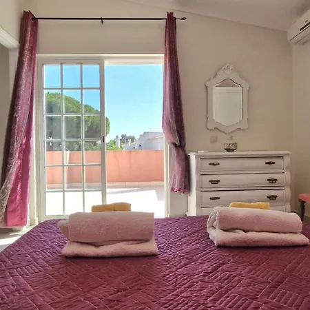 Paraiso Da Maria 5 Quartos Duas Salas, Jardim, Piscina, Varanda Com Churrasqueira E Wifi Vila *