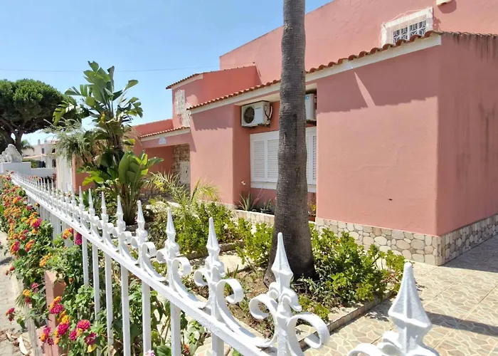 Paraiso Da Maria 5 Quartos Duas Salas, Jardim, Piscina, Varanda Com Churrasqueira E Wifi Olhos de Agua (Albufeira)