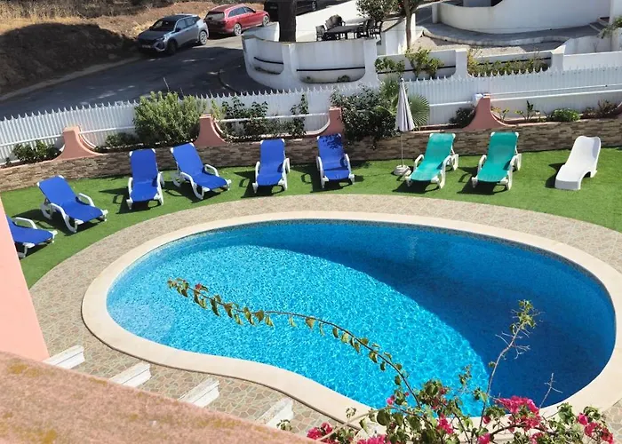 Paraiso Da Maria 5 Quartos Duas Salas, Jardim, Piscina, Varanda Com Churrasqueira E Wifi * Olhos de Agua (Albufeira)