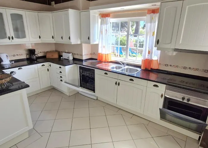 Paraiso Da Maria 5 Quartos Duas Salas, Jardim, Piscina, Varanda Com Churrasqueira E Wifi Villa Olhos de Agua (Albufeira)