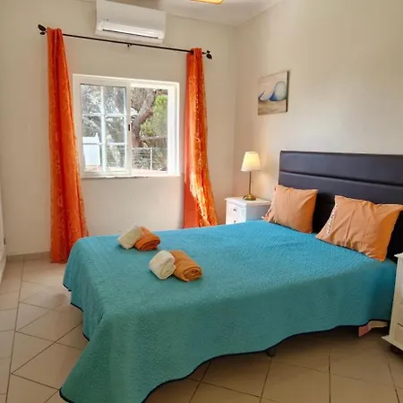 Paraiso Da Maria 5 Quartos Duas Salas, Jardim, Piscina, Varanda Com Churrasqueira E Wifi