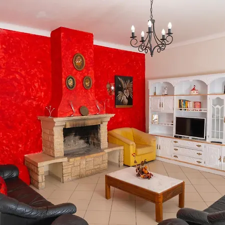 Paraiso Da Maria 5 Quartos Duas Salas, Jardim, Piscina, Varanda Com Churrasqueira E Wifi 别墅 奥霍斯德古阿