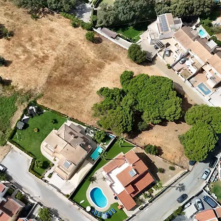 Paraiso Da Maria 5 Quartos Duas Salas, Jardim, Piscina, Varanda Com Churrasqueira E Wifi 别墅 奥霍斯德古阿